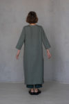 "Back view of the Linen Tunic Dress KAYLO, featuring a simple and minimalist design in breathable linen.