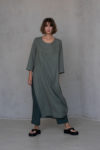 Elegant high side slits on the Linen Tunic Dress KAYLO, adding versatility and comfort to its minimalist design.